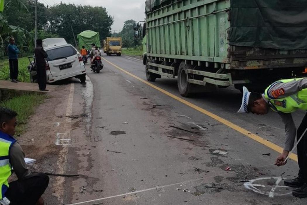 Kecelakaan Maut di Jalan Sekayu-Betung, Dua Penumpang Avanza Tewas