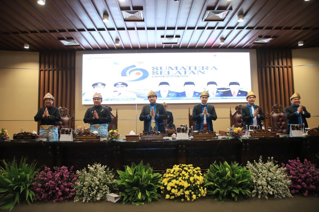 Paripurna HUT ke-79 Provinsi Sumsel, Gubernur Herman Deru Paparkan Capaian Kinerja dan 12 Program Strategis Menuju Sumsel Maju Terus Untuk Semua