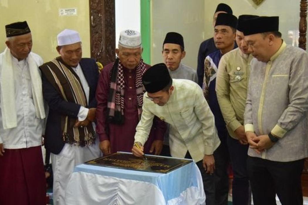 Walikota Ratu Dewa Janji Beri Insentif Rp 500 Ribu per Bulan untuk Marbot Masjid di Palembang