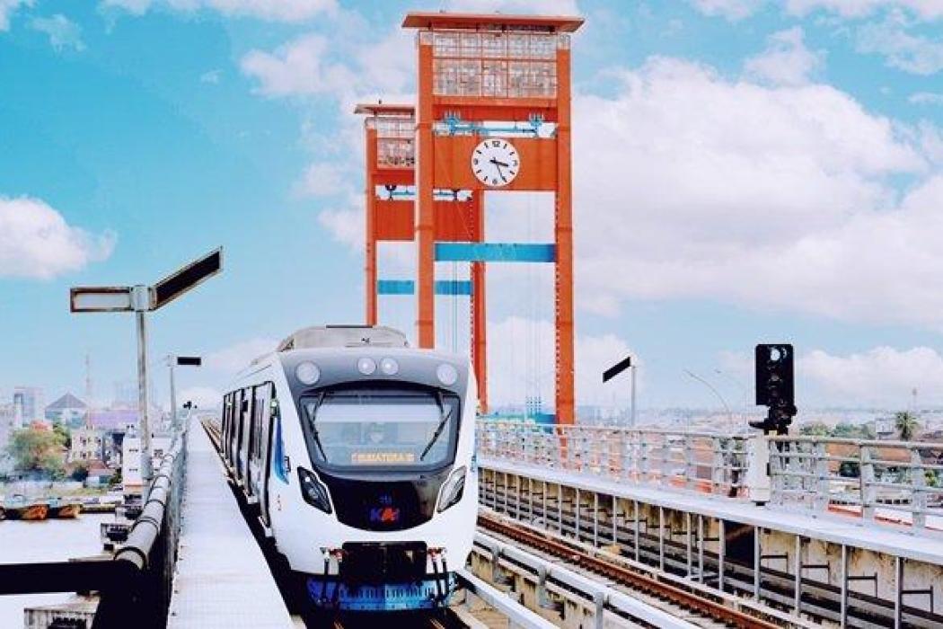 Rayakan HUT Palembang ke-1342, Hari Ini Warga Bisa Naik LRT Gratis dan Makan Murah Mulai Rp1.342