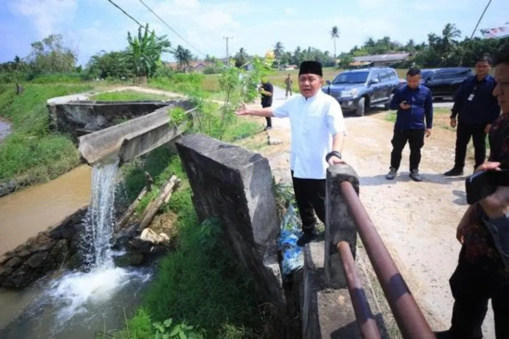 Kunker ke OKU Timur, Herman Deru Gerak Cepat Atasi Irigasi Putus