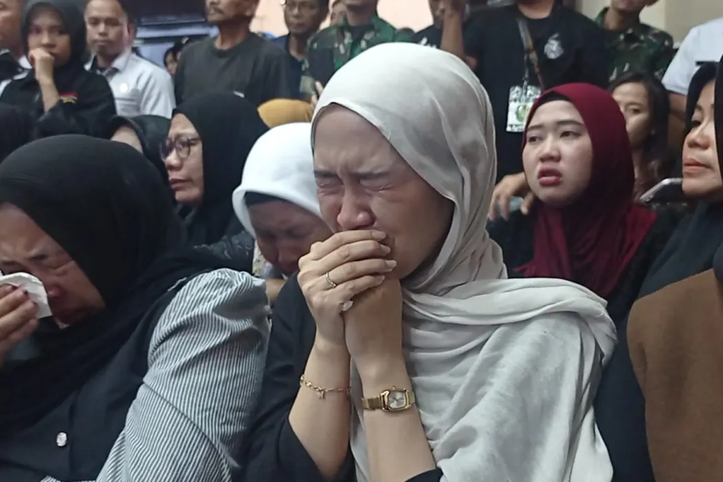 Kopda Bazarsah Divonis Hukuman Mati, Keluarga Polisi Korban Penembakan Menangis Haru di Ruang Sidang