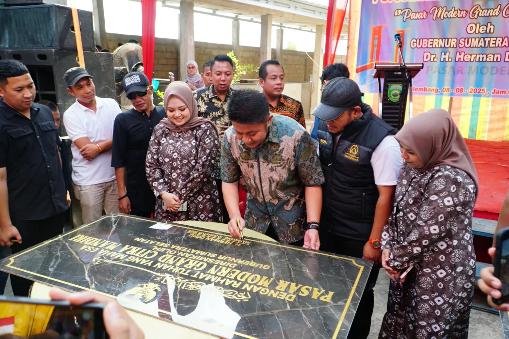 Herman Deru Resmikan Pasar Modern Grand Citra Mandiri, Pacu Ekonomi di Gandus Palembang