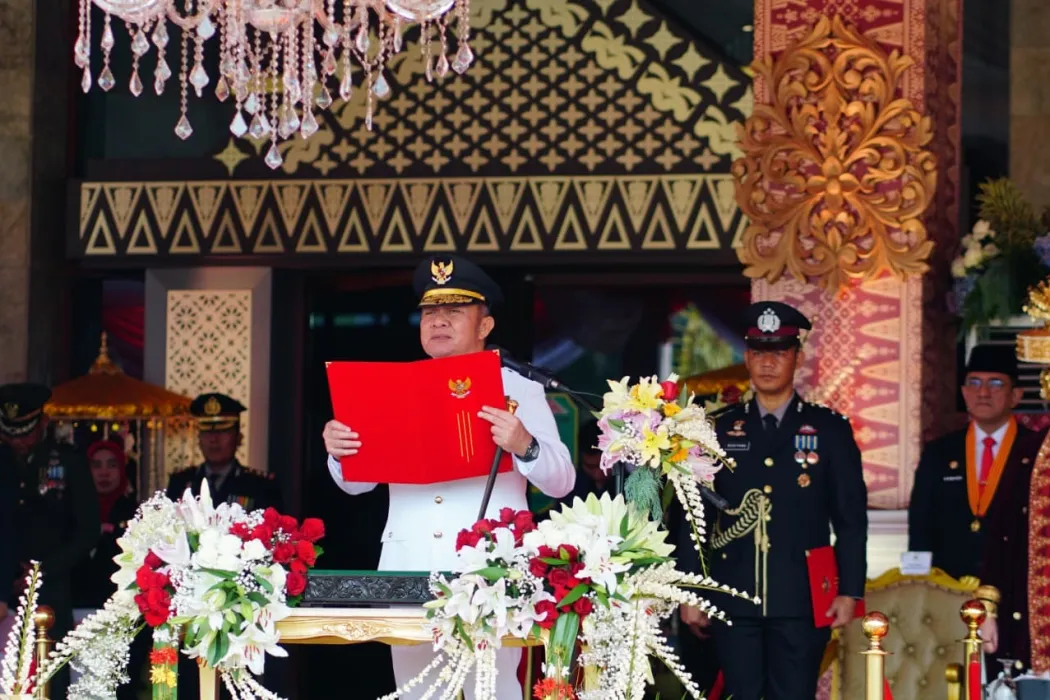 pimpin-upacara-hut-ke-80-ri-herman-deru-kobarkan-semangat-bersatu-berdaulat-rakyat-sejahtera-indonesia-maju