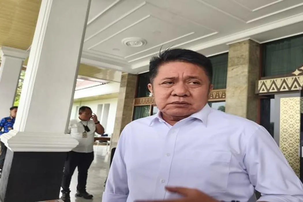 Gerak Cepat Gubernur Herman Deru, Langsung Surati Kementrian PUPR Minta Perbaiki Jalan Palembang-Betung yang Rusak Parah