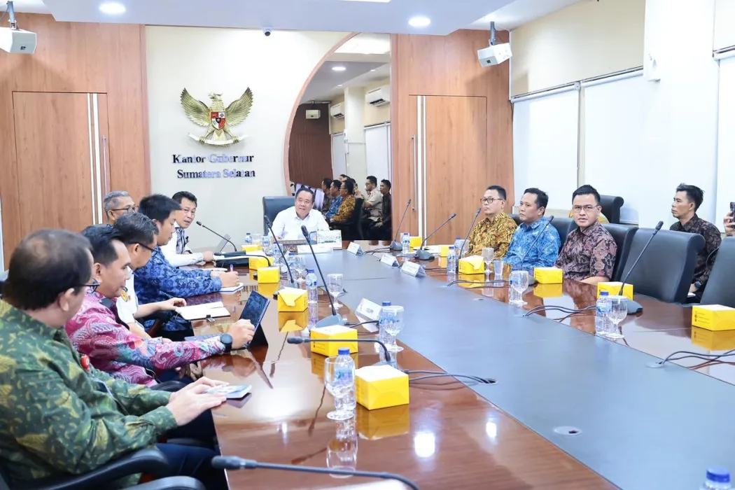 wagub-cik-ujang-tegaskan-perusahaan-batu-bara-harus-patuhi-aturan-penggunaan-jalan-daerah