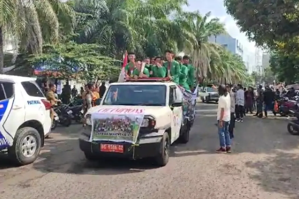 Kota Palembang Arak Medali Emas Porprov Sumsel, Sepak Bola Palembang Makin Cerah di Bawah Kepemimpinan Ketum David